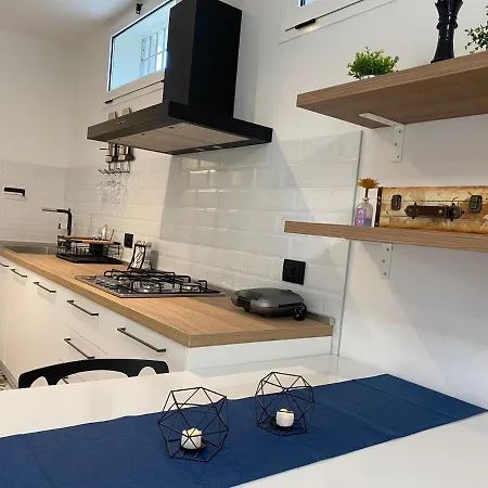 Anagiulia شقة باردولينو