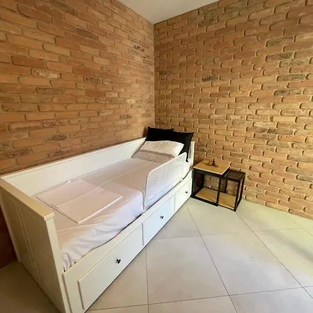 Apartment Anagiulia *